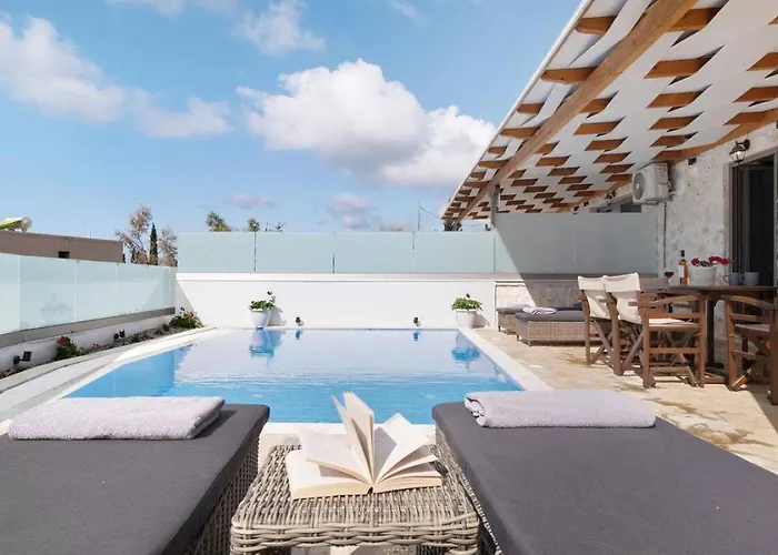 Goudis Tsoukaládhes