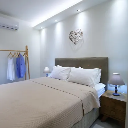 Goudis * Tsoukaladhes