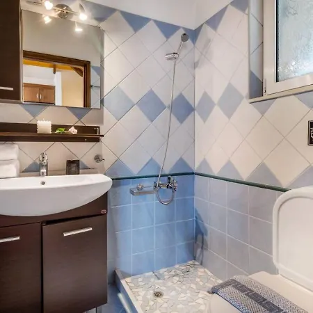 Goudis Villa Tsoukaladhes