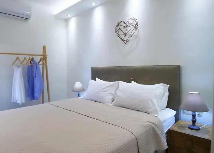 Goudis * Tsoukaládhes